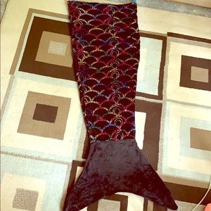 Mermaid tail blanket/backpack bag.